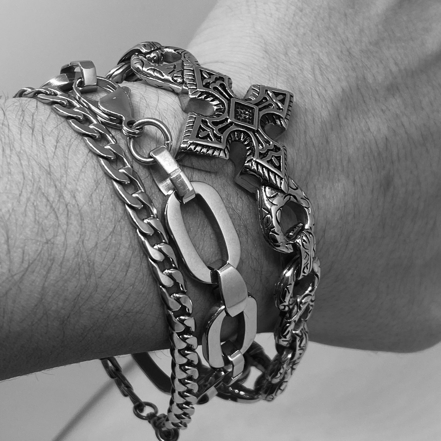 Templar Crosshair Bracelet