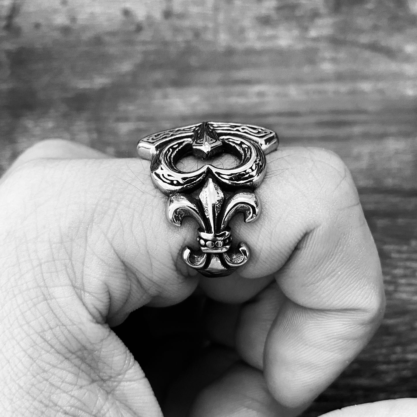Etched Fleur Ring