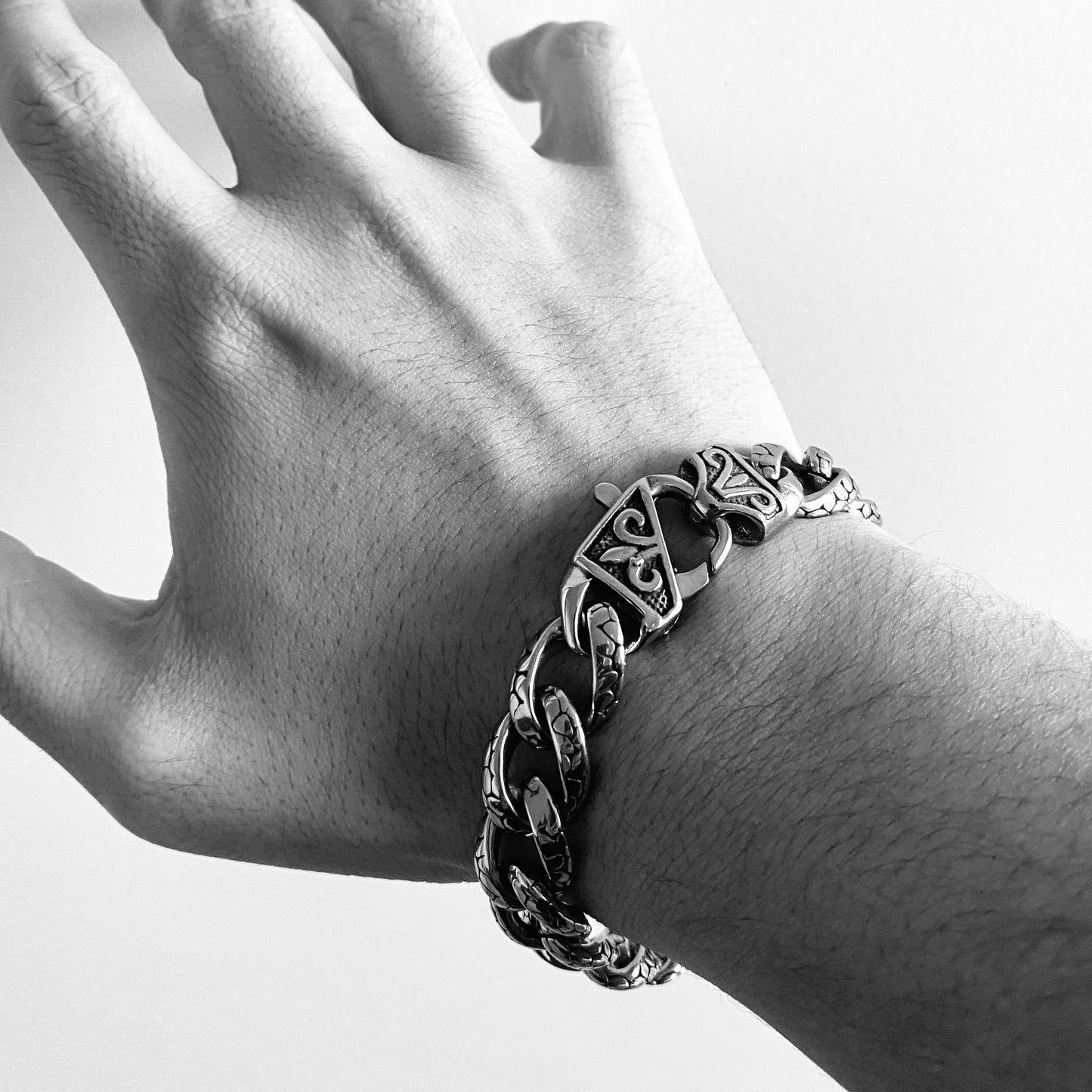 Scale Link Bracelet