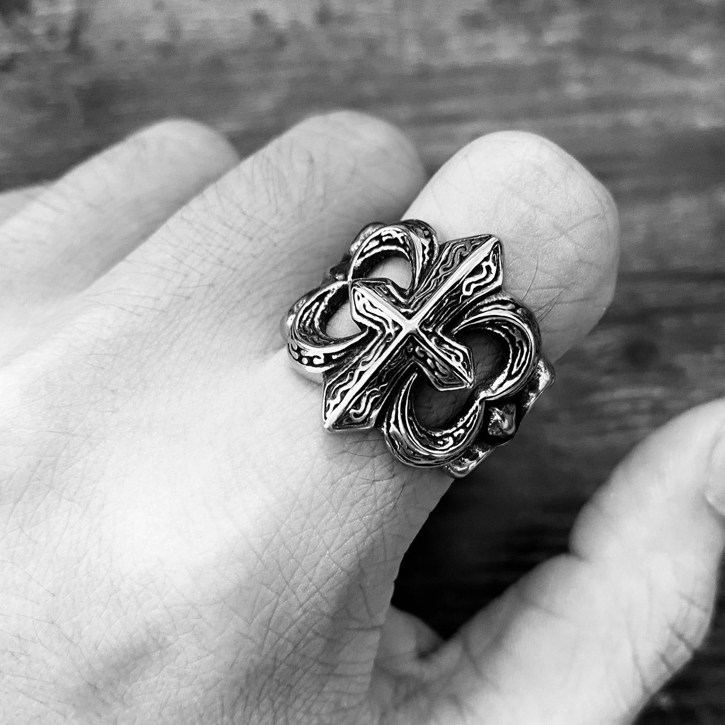 Etched Fleur Ring